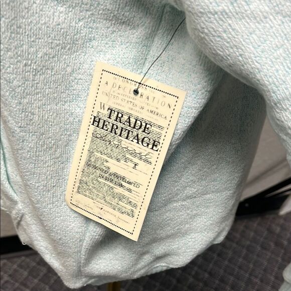 Light blue Relaxed Fit Pullover Sweater with Soft Texture - Picture 2 of 5